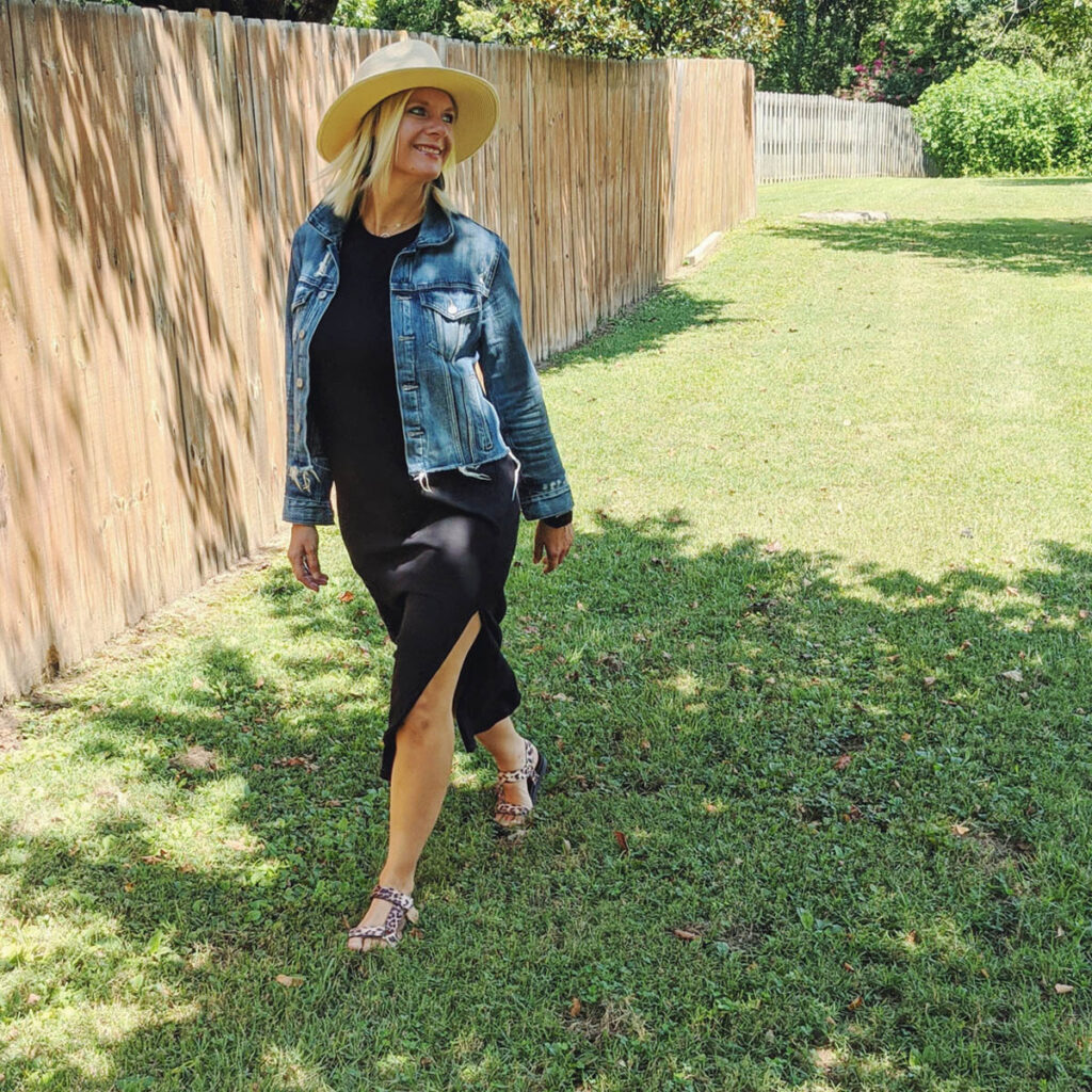 How to Transition Your Closet Layer with a Denim Jacket, Add a hat