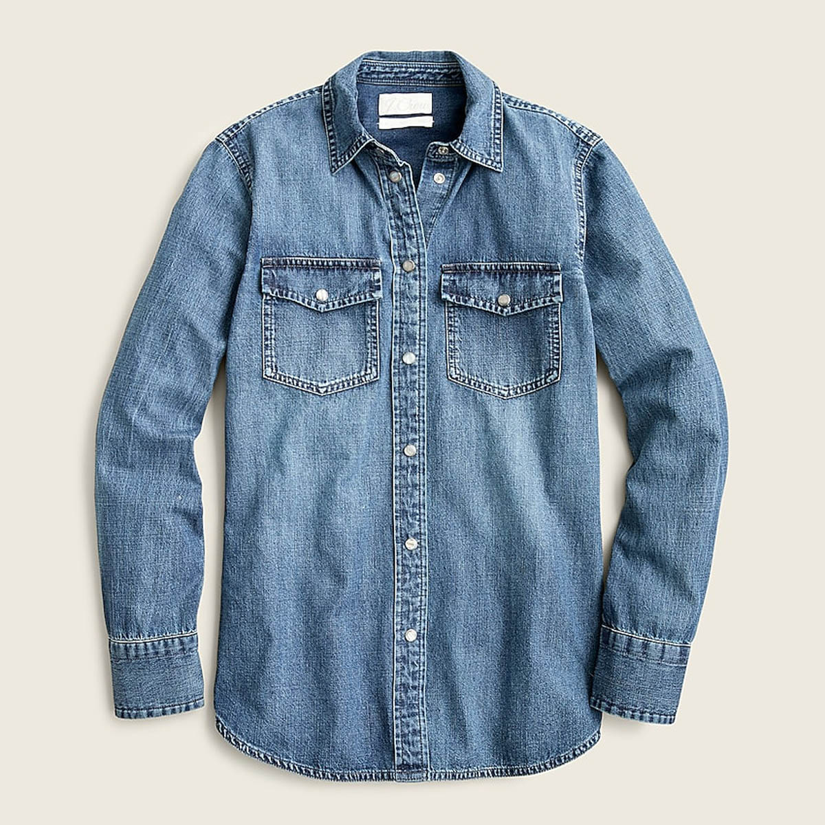September Favorites Fall Must Have Slim-fit chambray shirt