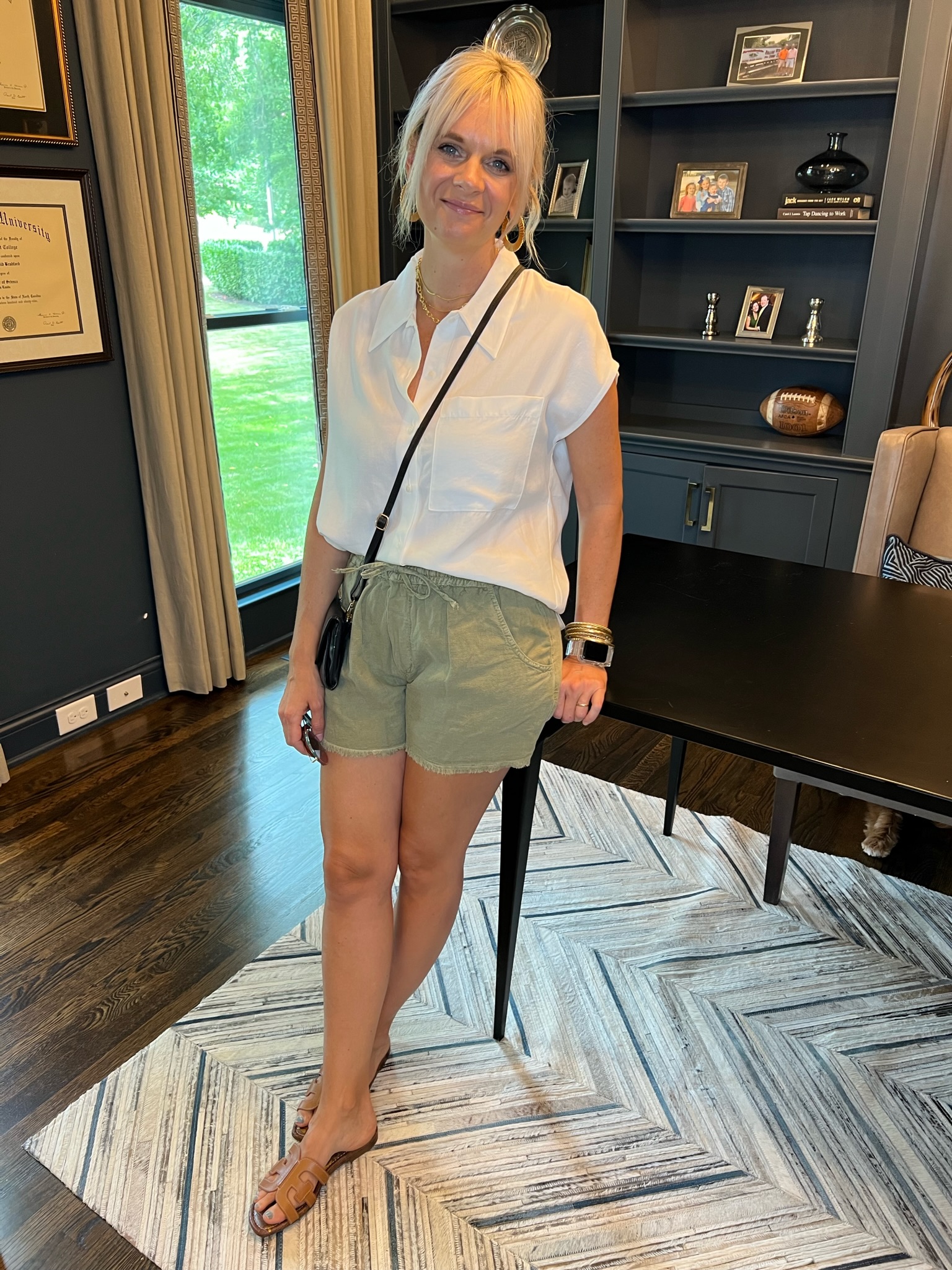 button-up shirt and olive shorts how to style pull on shorts