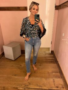 Fun Fall Tops Under $120 flutter sleeve wrap top how to wear a wrap top printed wrap top for fall fun tops for fall affordable tops for fall
