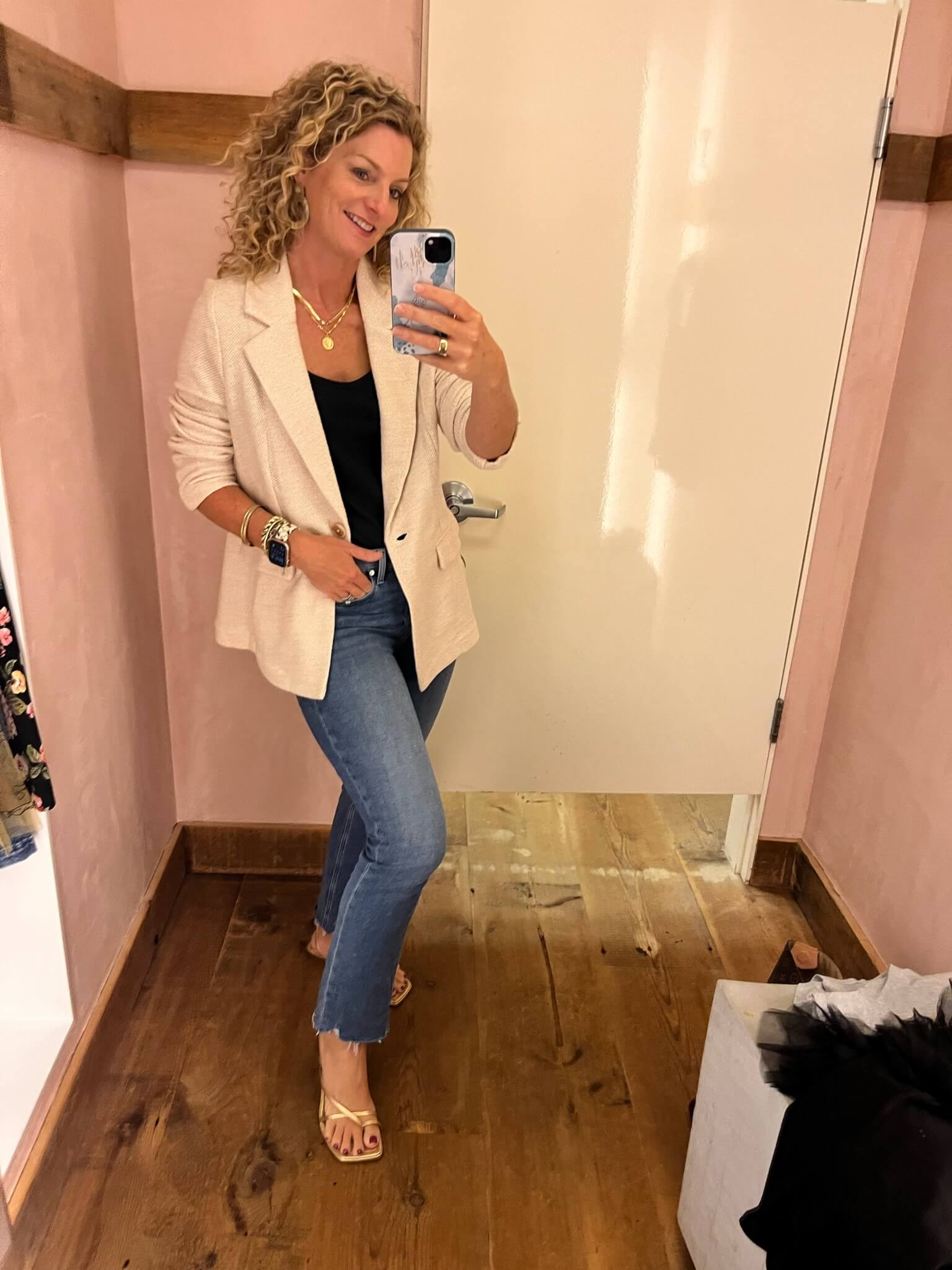 Nashville Stylists Talk Casual Jackets For Fall single button knit blazer how to wear a knit blazer good jackets for fall how to wear a blazer instead of a jacket in the fall
