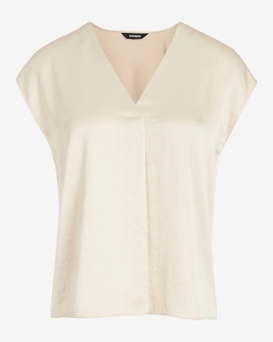 The Best Early Fall Pieces At Express satin v-neck tee