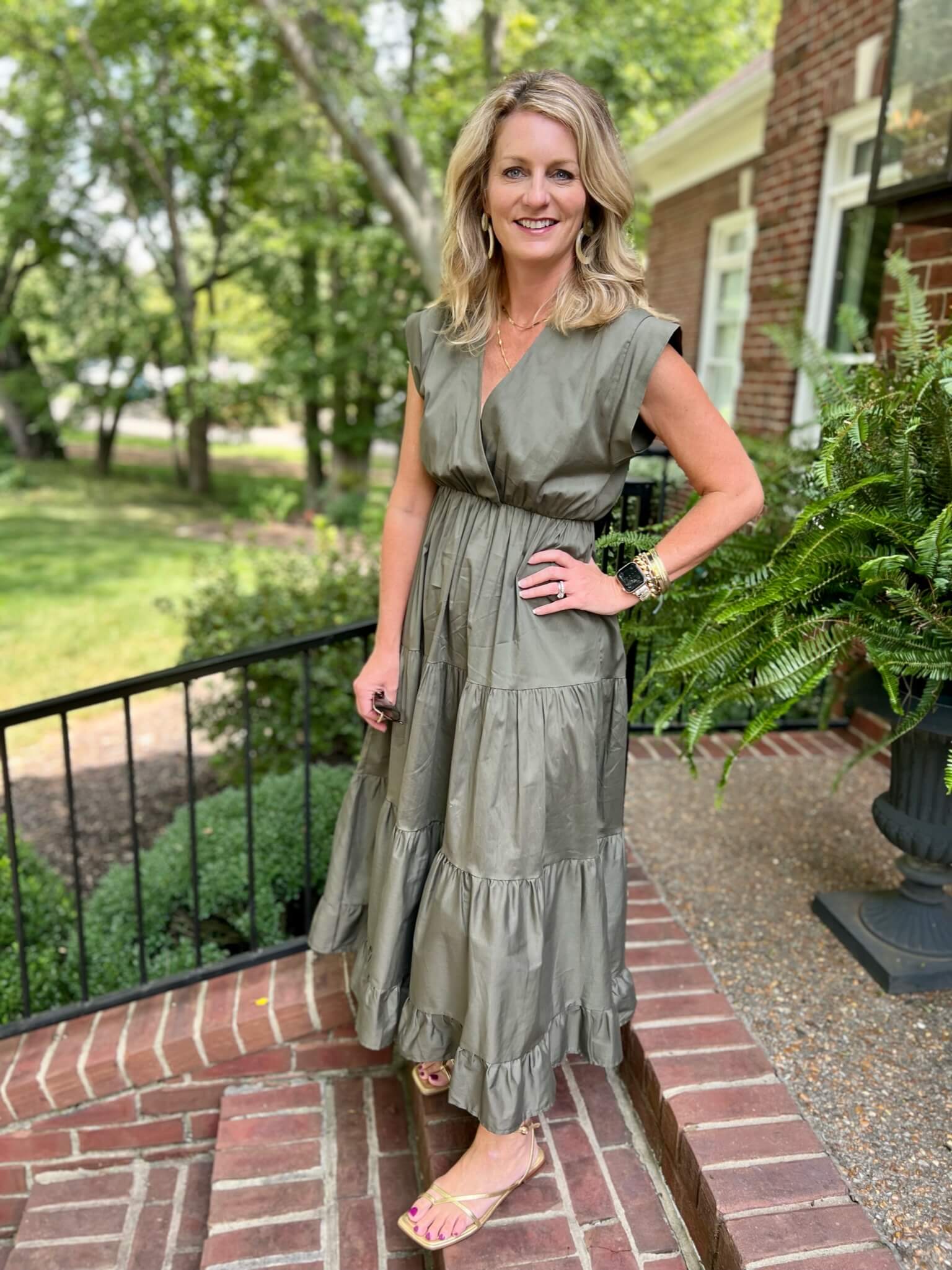 What To Wear For Sunset Safari At The Nashville Zoo tiered maxi dress