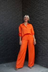 how to wear a matching set how to wear wide leg pants the wide leg pant trend how to wear bright colors how to style bright colors for work