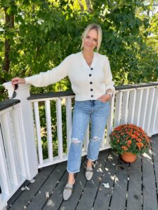 October Favorites From Our Nashville Personal Stylists cardigan and boyfriend jeans hows to style boyfriend jeans how to wear distressed jeans in your 40s