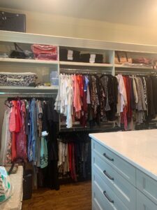 Nashville Stylists Share Favorite Tips For A Quick New Year's Closet Clean Up organized closet how to get an organized closet how to clean out your closet this new year tips to quickly clean up your closet