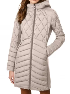 Winter Coats We Love... That Are On Sale packable hooded jacket winter coats that are on sale great winter coat deals lightweight warm winter coat Nashville stylists share coats that are good for traveling