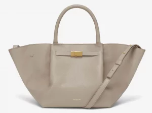 Style Picks ~ Katie Rushton’s Current Favorite Things For Winter taupe handbag Nashville stylists share splurgeworthy handbags personal stylists share neutral handbag for winter when to splurge on a handbag save or splurge on handbag