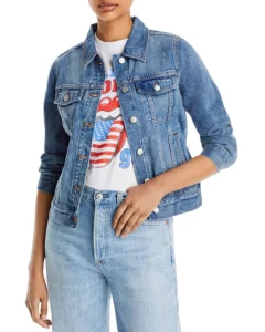 Wardrobe Staples Every Woman Should Own Crop Raw Hem Denim Classic Trucker Denim Jacket jackets you need to have in your closet items you need to have in your closet wardrobe must haves nashville stylists share wardrobe must have items Nashville stylists share essential wardrobe pieces
