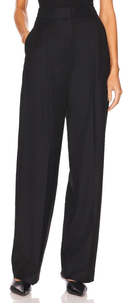 Wardrobe Staples Every Woman Should Own Pleated Trousers personal stylists share their favorite black pants why you should own black pants closet essentials 