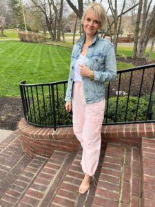 How To Wear Our Spring Capsule Wardrobe – Part 2 Short Sleeve Tee & Cargo Pants & Denim Jacket
