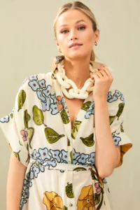 Stylist Pick Of The Week Round Up Chunky Chain Link Necklace nashville stylists share fun summer accessories the best summer accessories how to accessorize your look this summer personal stylists share fun summer accessories