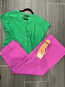 How To Wear Bold Color This Summer Green Top & Mangeta Pants