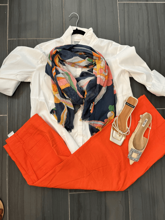 How To Wear Bold Color This Summer White Button-Up Shirt & Orange Pants how to colorblock for the office how to colorblock for summer how to add pattern to a colorblocked look how to accessorize a coloerblocked look how to wear bright color this summer