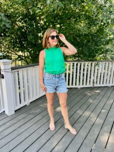5 Easy Tips To Look Stylish This Summer Ruffled Neck Tank Top & Cutoffs how to wear cutoffs in your 40s how to style distressed cutoffs how to dress up distressed cutoffs nashville stylists share summer style inspo personal stylists share tips on looking cute quick how to accessorize a tank and cutoffs how to style a tank top