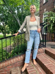 Linen Blend Printed Cuff Blazer & Light Wash Distressed Jeans how to wear distressed jeans in your 40s how to wear a blazer with jeans how to wear a blazer with distressed denim how to dress distressed denim up how to elevate ripped jeans