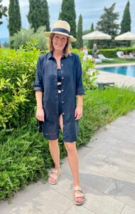 June Favorites From Our Nashville Personal Stylists Metallic Birkenstocks how to style Birkenstocks personal stylists share comfortable shoes for traveling how to look put together at the pool nashville stylists share favorite shoes for summer