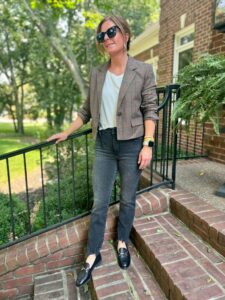 The Best Early Fall Pieces At Madewell Plaid Cropped Blazer & Black Jeans how to wear a cropped blazer must have pieces for fall what to wear this fall what to buy for fall how to style black jeans how to wear a blazer with jeans personal stylists share fun style inspo for fall