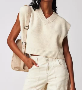 Slouchy Sweater Vest personal stylists share must have pieces for your closet what to have in your closet for cooler weather fun transitional clothing how to transition to late summer what to wear for late summer must have clothing items affordable sweater vest how to wear a sweater vest