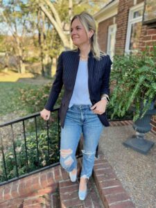 How To Wear A Blazer For Fall Pinstripe Blazer & Distressed Jeans & Ballet Flats how style a blazer with ballet flats how to wear ballet flats with a blazer how to wear a blazer with jeans how to wear a blazer with a tee shirt