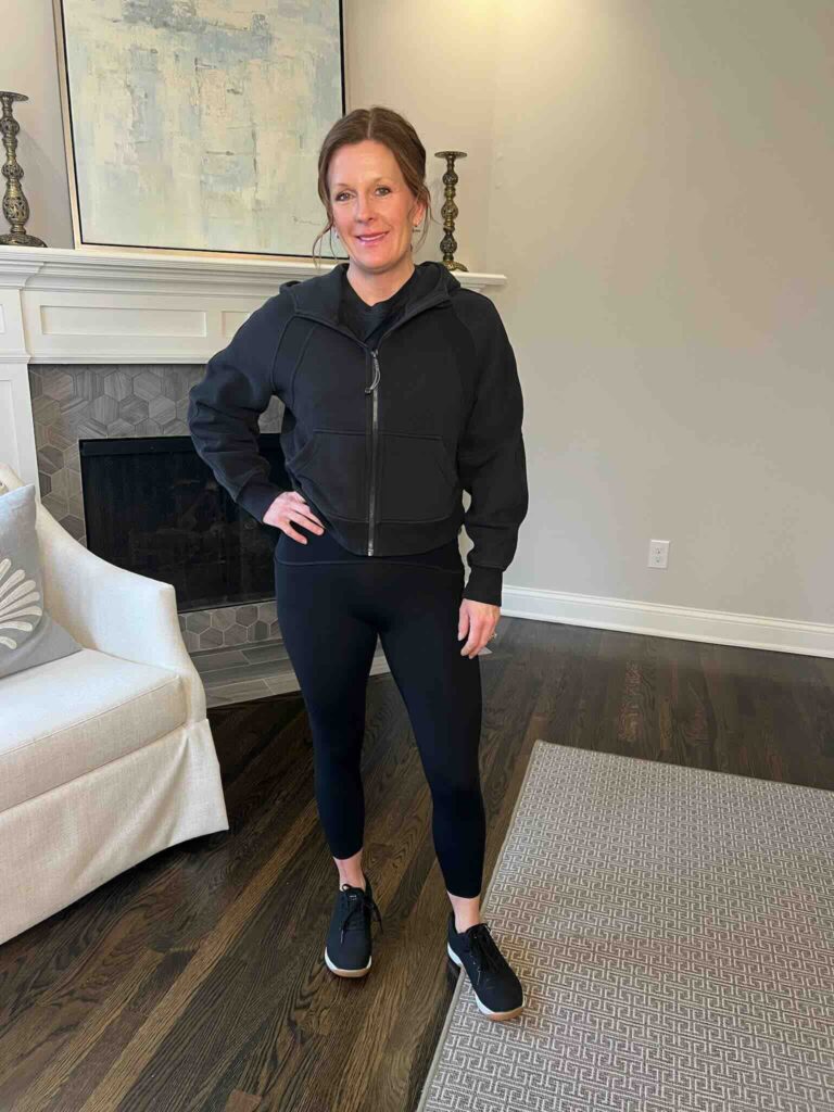Our Go-To Athleisure Wear Brands Right Now Black Full Zip Cropped Hoodie & Black Spanx Leggings
