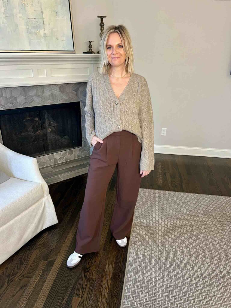 Taupe Cardigan & Brown Trousers styling trousers with sneakers Nashville personal stylists share style inspo for trousers styling a cardigan with trousers casual look with trousers tone on tone look with brown styling shades of brown together fun winter outfits winter style inspo