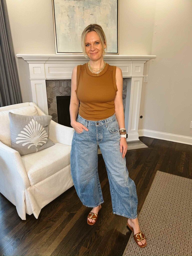 15 Outfits For Early Spring Tank & Barrel Jeans how to style barrel jeans this spring how to wear barrel jeans in your 40s how to wear jeans during spring spring style inspo Nashville personal stylists share spring outfits  how to style tan sandals for spring