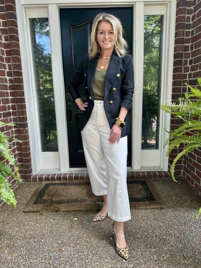 Black Blazer & Wide Leg White Jeans how to style white jeans for work how to dress up your white jeans what to wear to work for early fall how to style a black blazer with white jeans for work how to style leopard print shoes for work