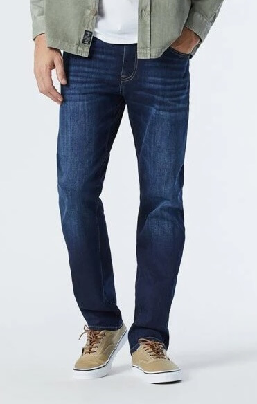 Men's Must Have Denim Dark Wash Straight Leg Jeans affordable jeans for the guys the best jeans for guys must have jeans for the guys what to buy for fall menswear for fall Nashville stylists share the best jeans for guys