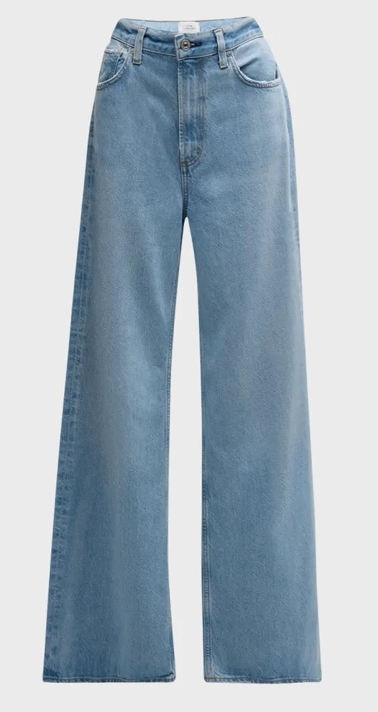 Light Wash Baggy Wide Leg Jean Nashville personal stylists share must have jeans for fall the best jeans for fall and winter Nashville personal stylists share the best wide leg jeans the wide leg jeans trend