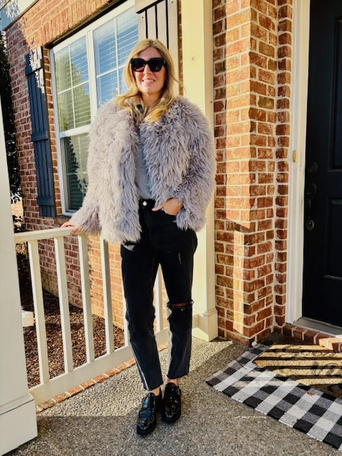 1 Item To Add To Transition Through Winter how to style loafers how to wear a faux fur coat winter style inspiration what to wear this winter what to wear in late winter how to style black jeans nashville personal stylists share winter styling tips