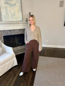 The 6 Pants You Need And How To Style Them Brown Tailored Trousers & Sneakers how to wear tone on tone with brown how to mix brown tones how to style sneakers with trousers how to style sneakers with tailored pants