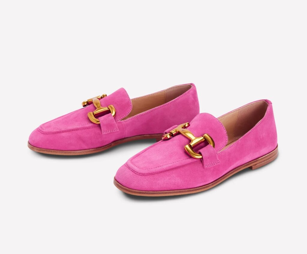 The Best Shoes To Wear With Barrel Leg Pants Suede Bit Loafer how to style barrel leg pants how to style bit loafers for spring must have shoes for spring the best shoes for wide leg pants the barrel pant trend