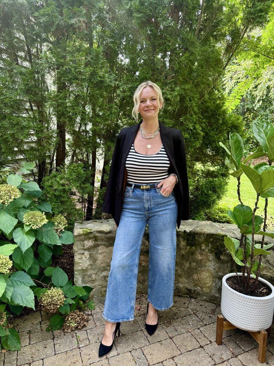 Blazer & Jeans spring outfit nashville personal stylists