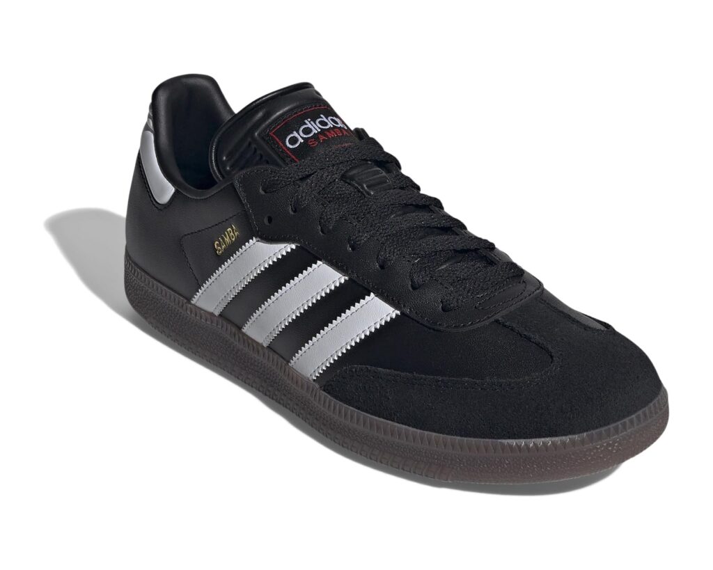 The Best Shoes For When You’re On The Go Suede & Leather Sneaker comfortable stylish shoes must have shoes for spring the best shoes for summer shoes to pack for travel