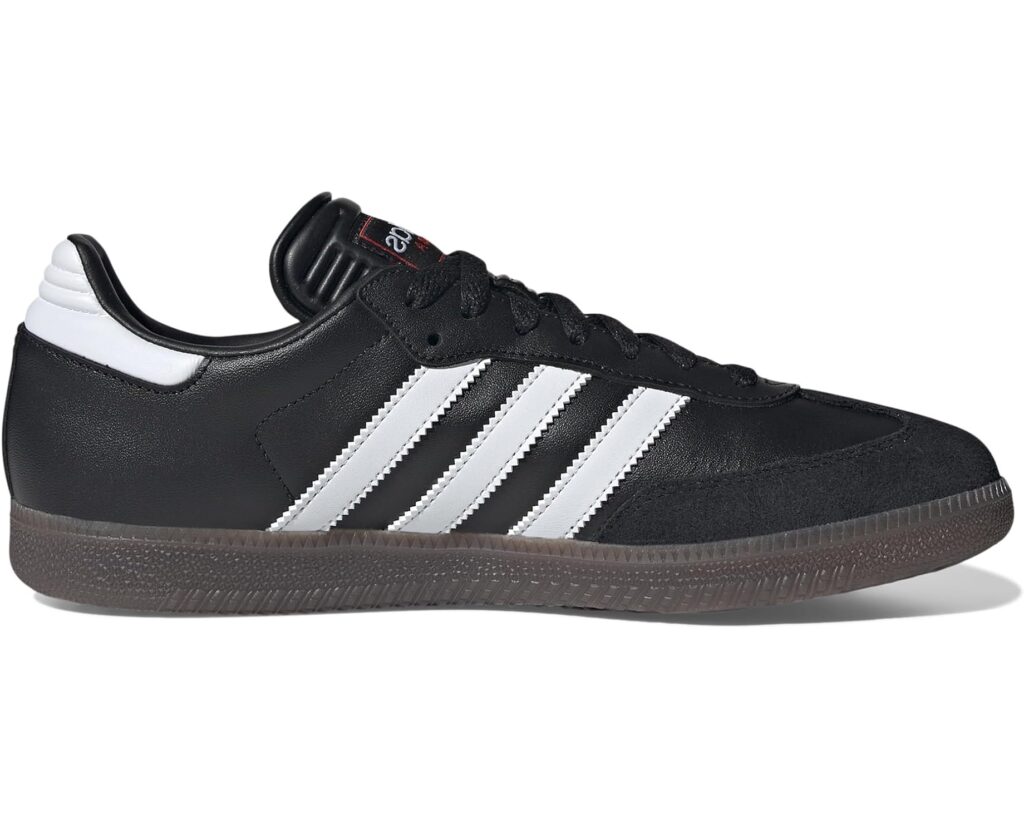 The Best Shoes For When You’re On The Go Suede & Leather Sneaker comfortable stylish shoes must have shoes for spring the best shoes for summer shoes to pack for travel