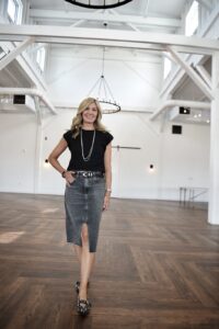 To Tuck or Not to Tuck? How to Choose the Right Tuck for Any Outfit