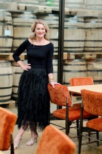 Beyond the Dress: Holiday Outfit Ideas That Aren’t a Dress | Black Skirt Outfit | what to wear for the holidays | holiday party outfit ideas