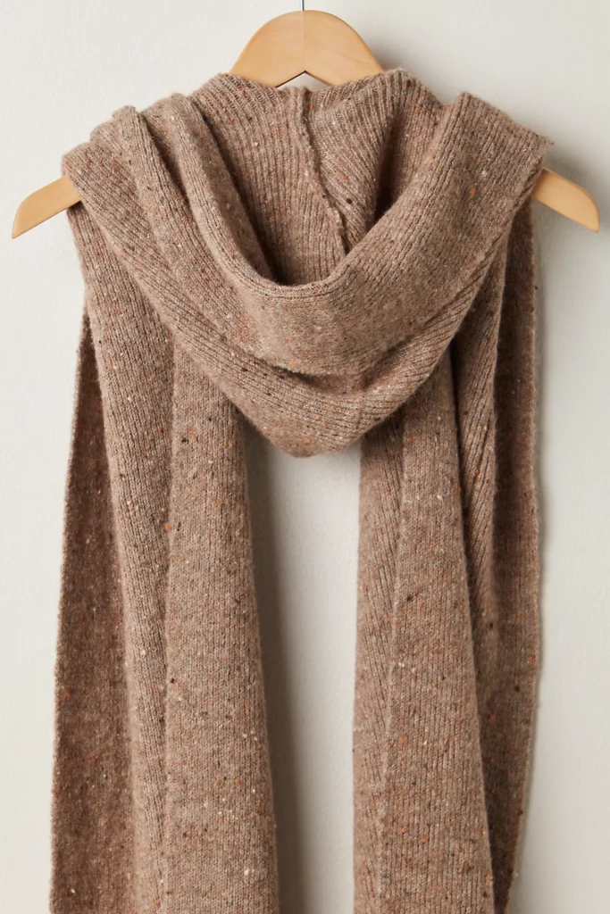 Favorite Things I Always Travel With | Hooded Scarf