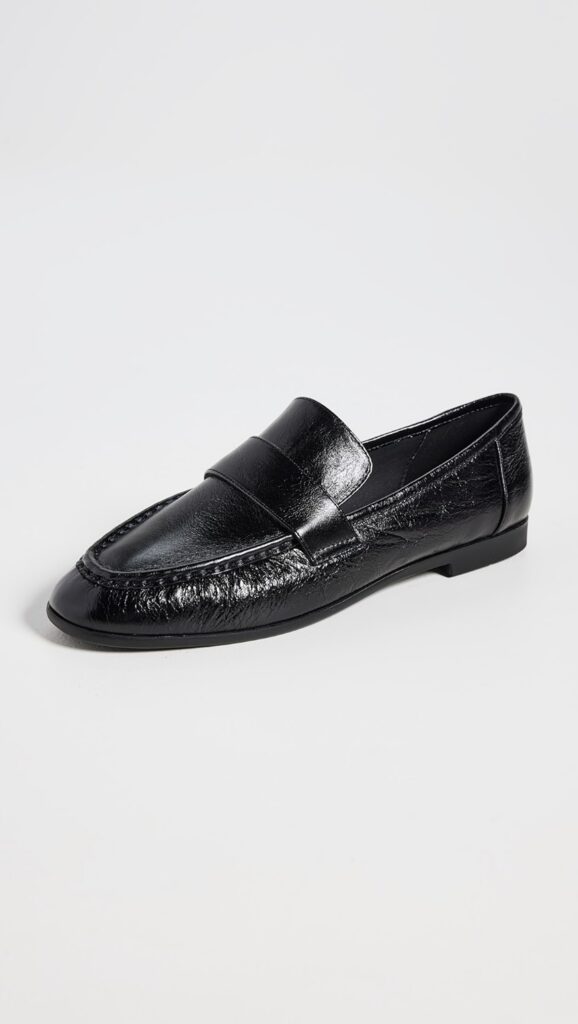 How to Dress Like a Minimalist (Without Looking Boring) | Black Arrow Loafers