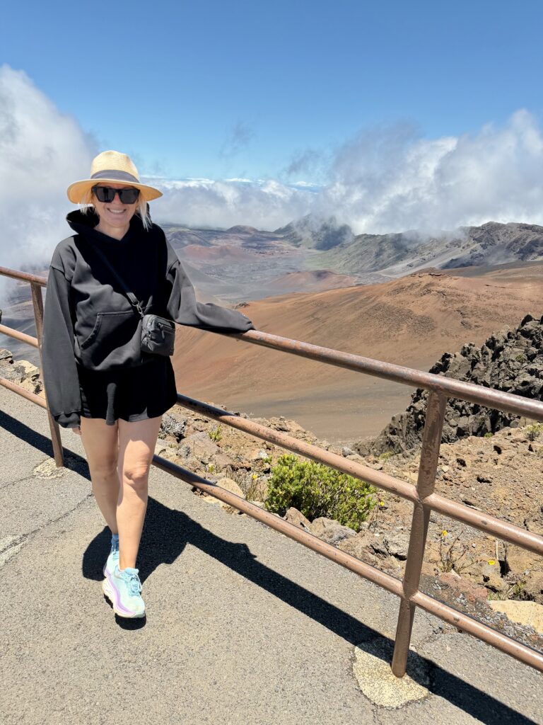 What to Wear in Hawaii: Effortless Outfits for Every Activity